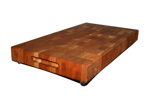 Heavy Duty End Grain Wooden and Handmade Cutting Board With Handle And Non-Slip Feet - Image 2