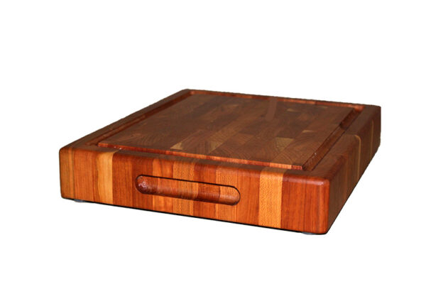 Heavy Duty End Grain Wooden and Handmade Cutting Board With Handle, Juice Grooves And Non-Slip Feet - Image 5
